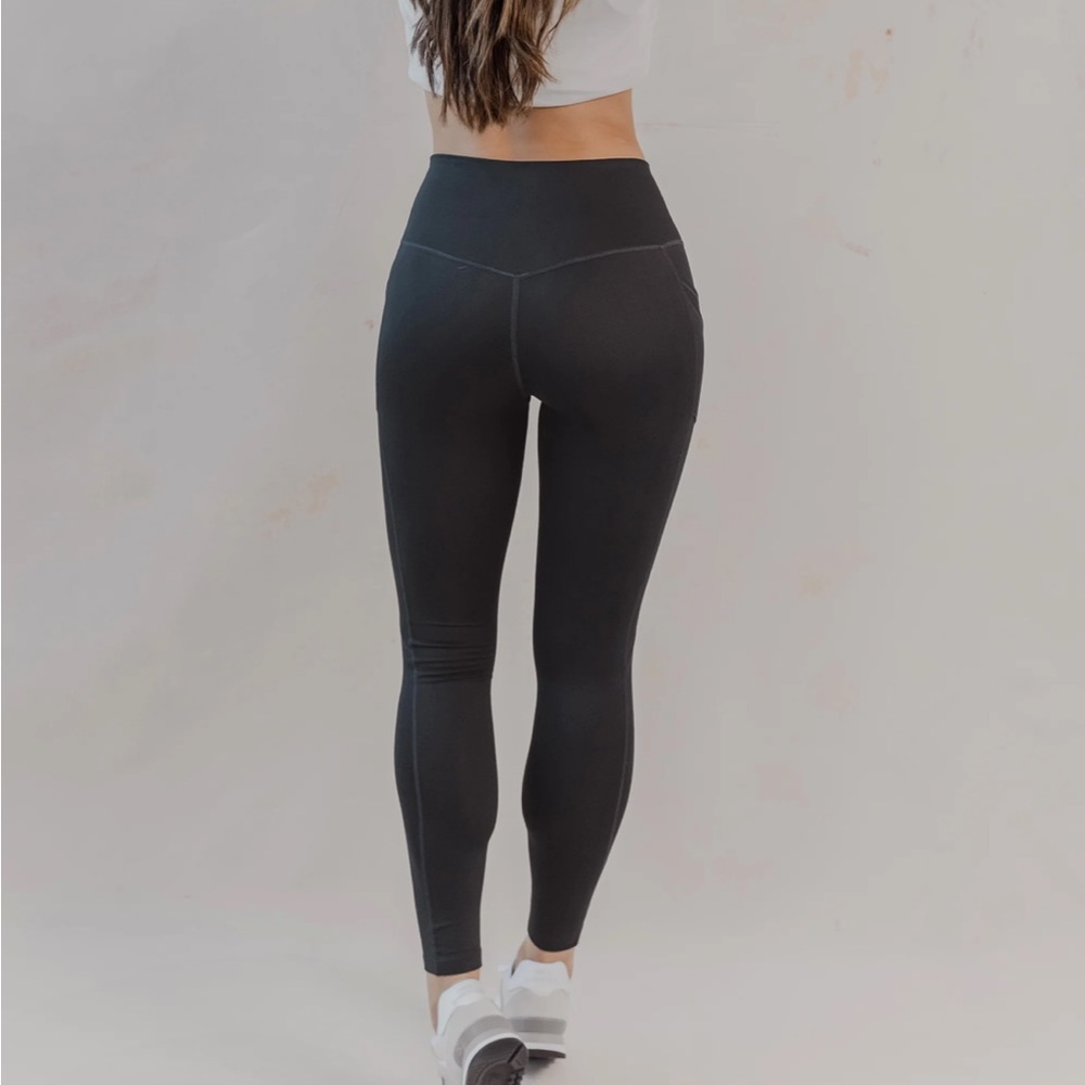 {BLANQI} compression leggings